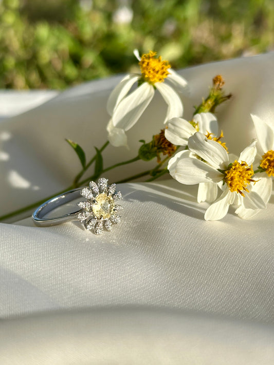 Diamond and Yellow Sapphire Daisy Ring