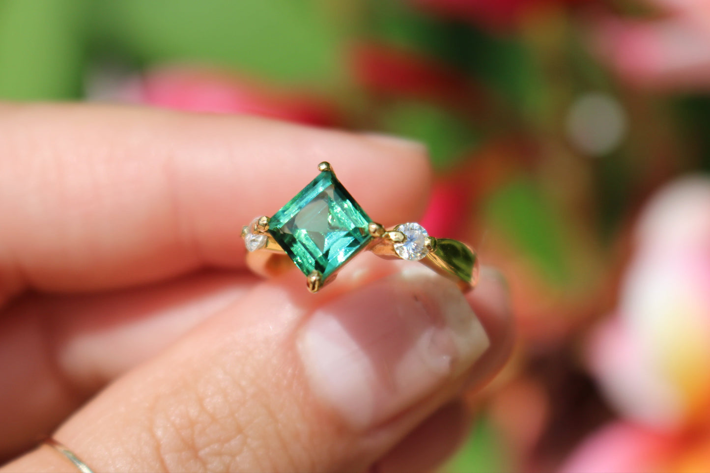18K Green Tourmaline Ring