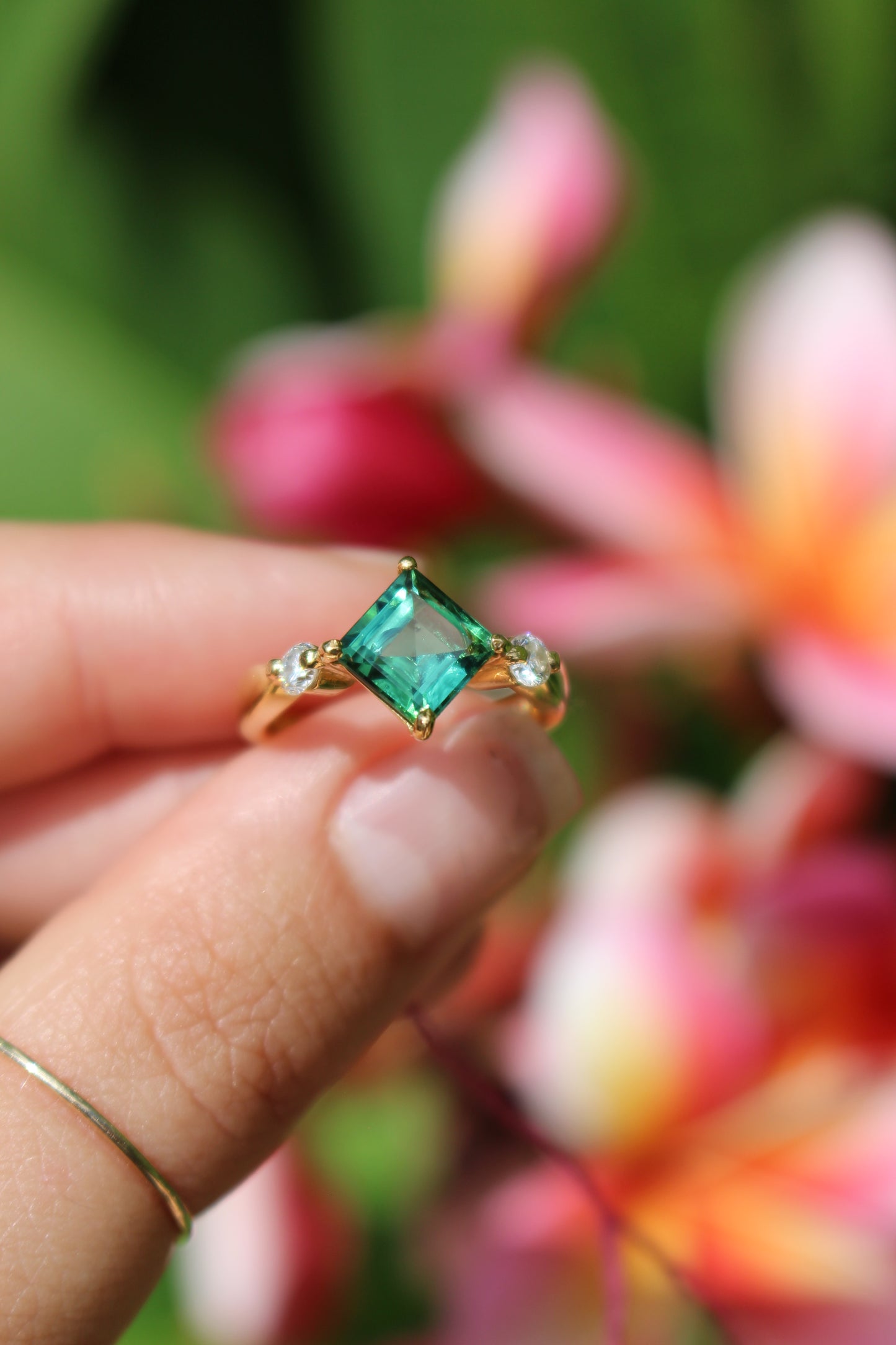 18K Green Tourmaline Ring