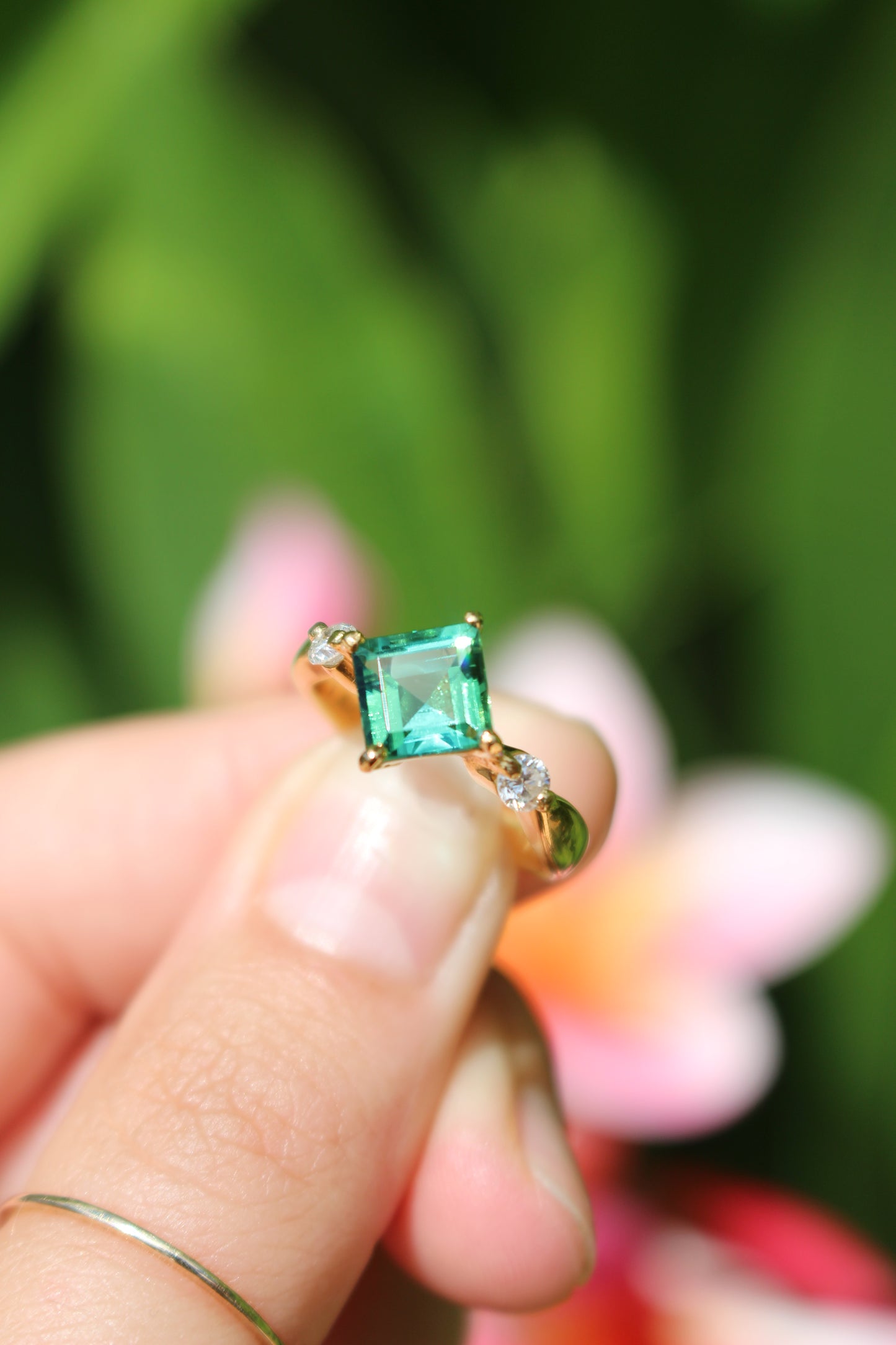 18K Green Tourmaline Ring