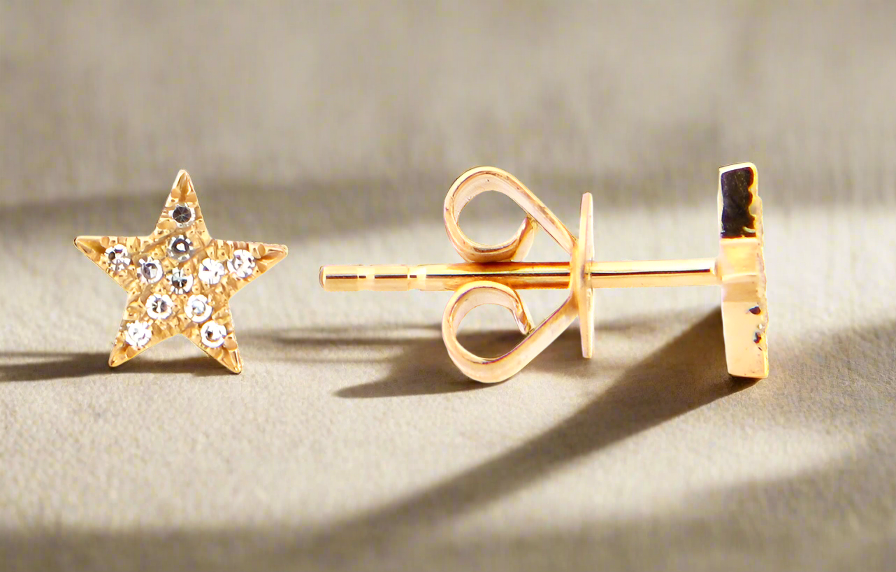gold diamond star stud earrings