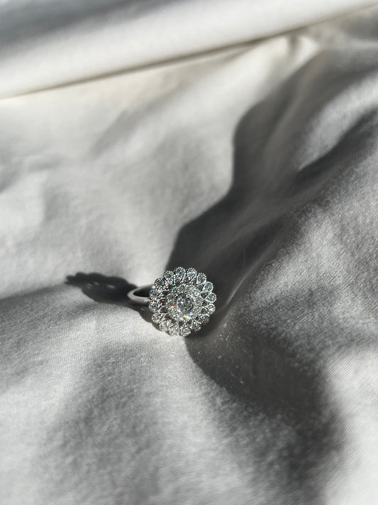 18K White Gold Mandella Diamond Ring