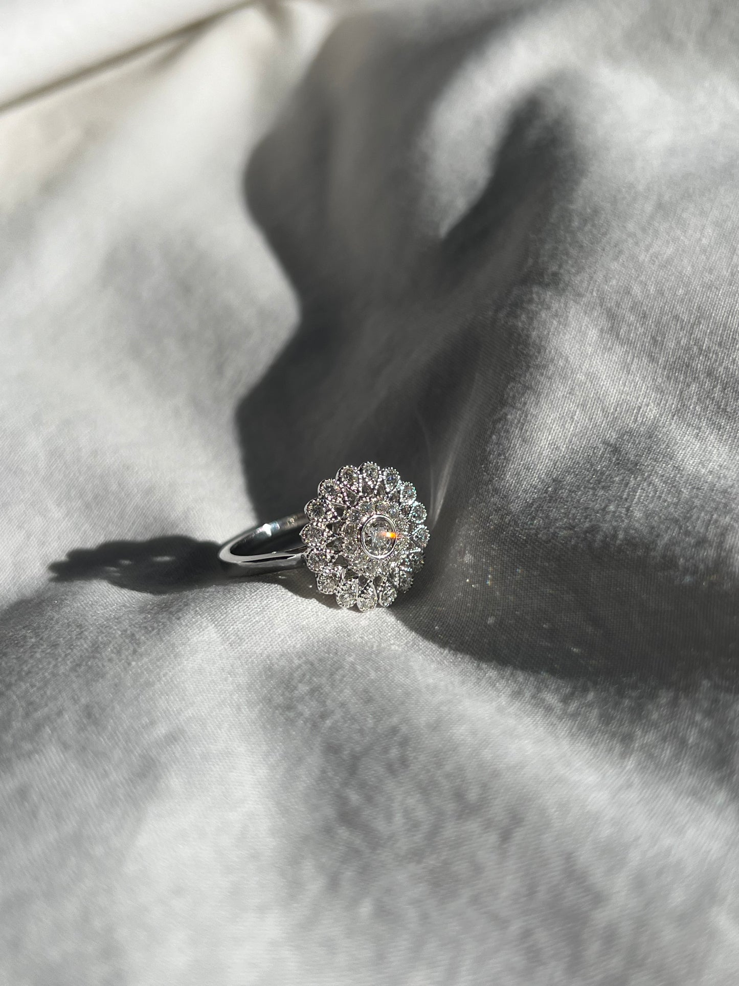 18K White Gold Mandella Diamond Ring