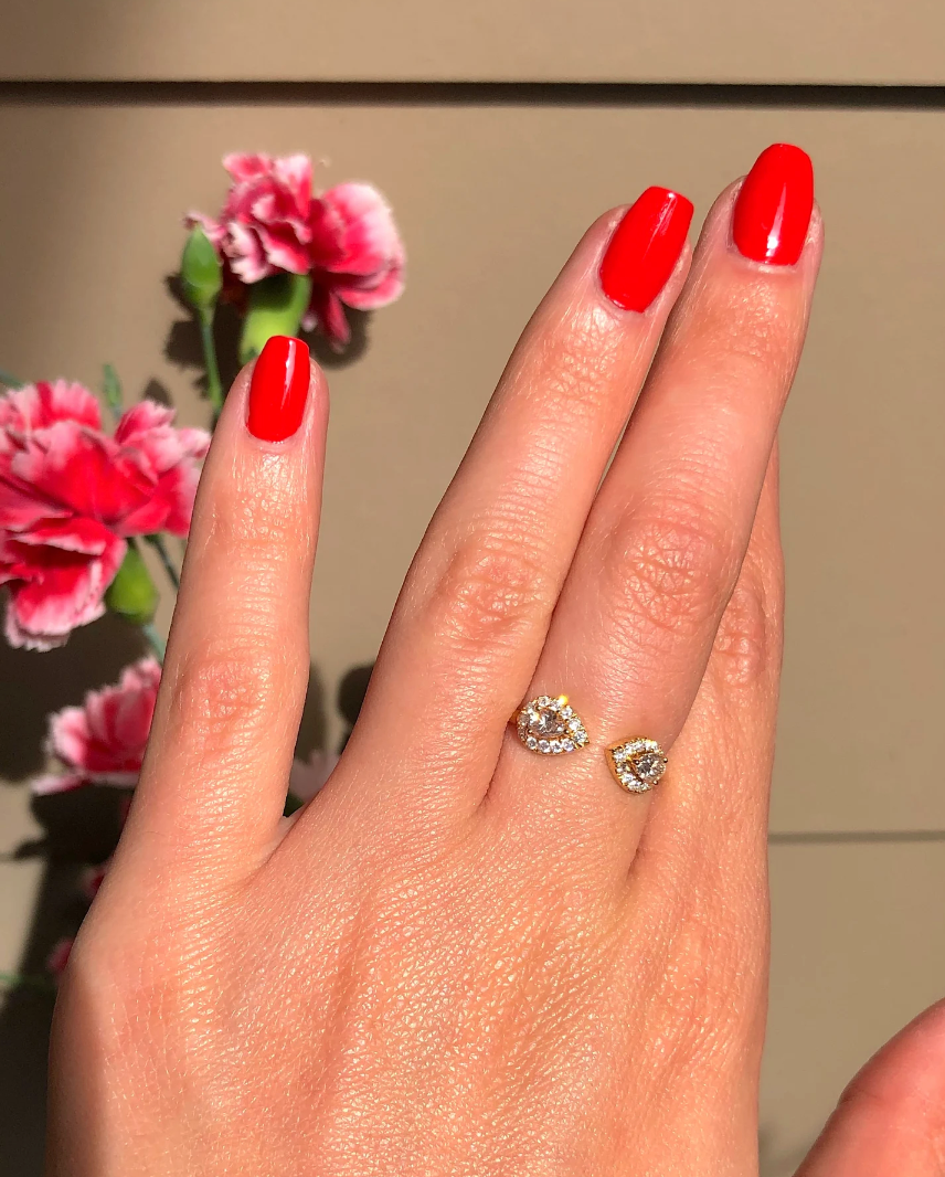 Open Design Pear Shape Natural Diamond Ring 18K