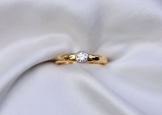 18K Two Tone Slim Bezel Set Diamond Ring