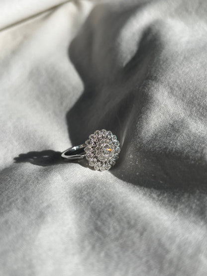 18K White Gold Mandella Diamond Ring